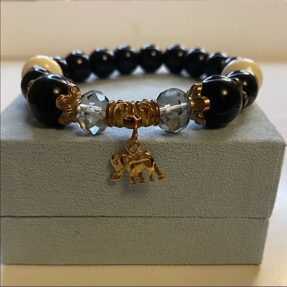 Pretty Bracelets - Picture 2 of 4